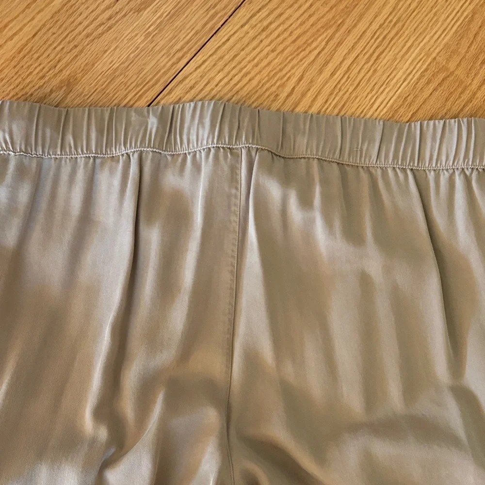 Banana Republic Beige Cargo Jogger Pants - Picture 5 of 11